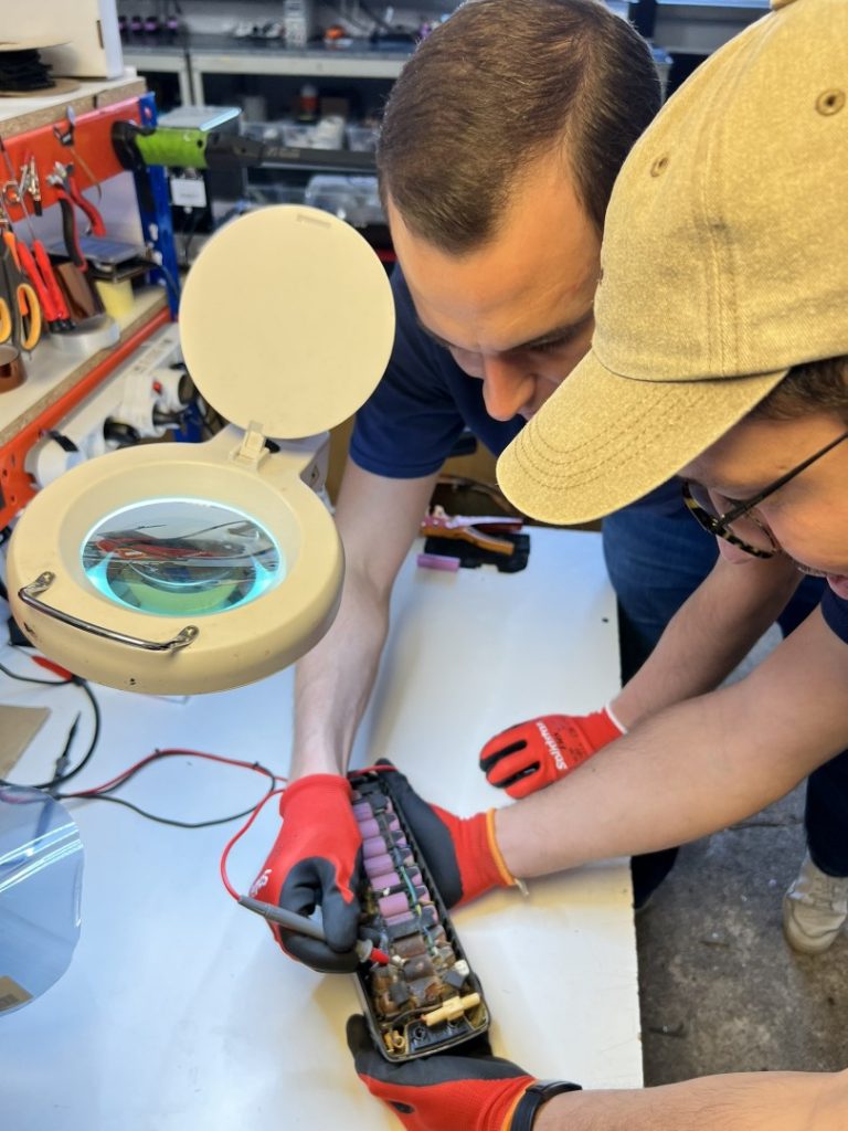 Medimobility-Akku-Reparatur-E-Bike-Roller-Auto-Scooter (8)